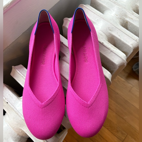 Rothy's Shoes - Rothy's Dragonfruit Flats. NWT. Size 9